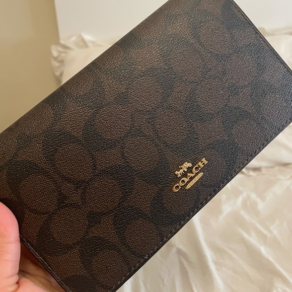 Coach anna foldover crossbody clutch in signature canvas - Picture 2 of 6